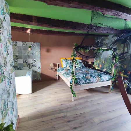 L'Evasion Jungle Apartment Saint-Pierre-de-Plesguen Luaran gambar