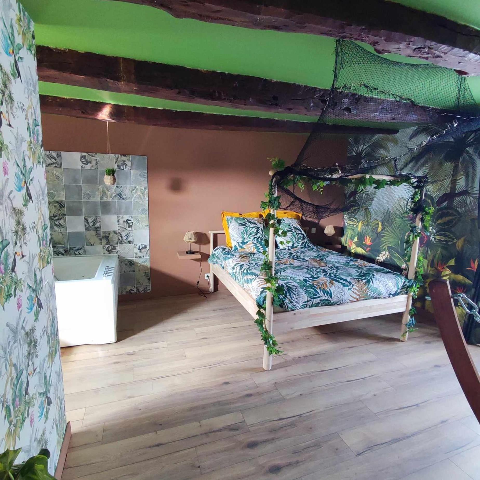 L'Evasion Jungle Apartment Saint-Pierre-de-Plesguen Luaran gambar