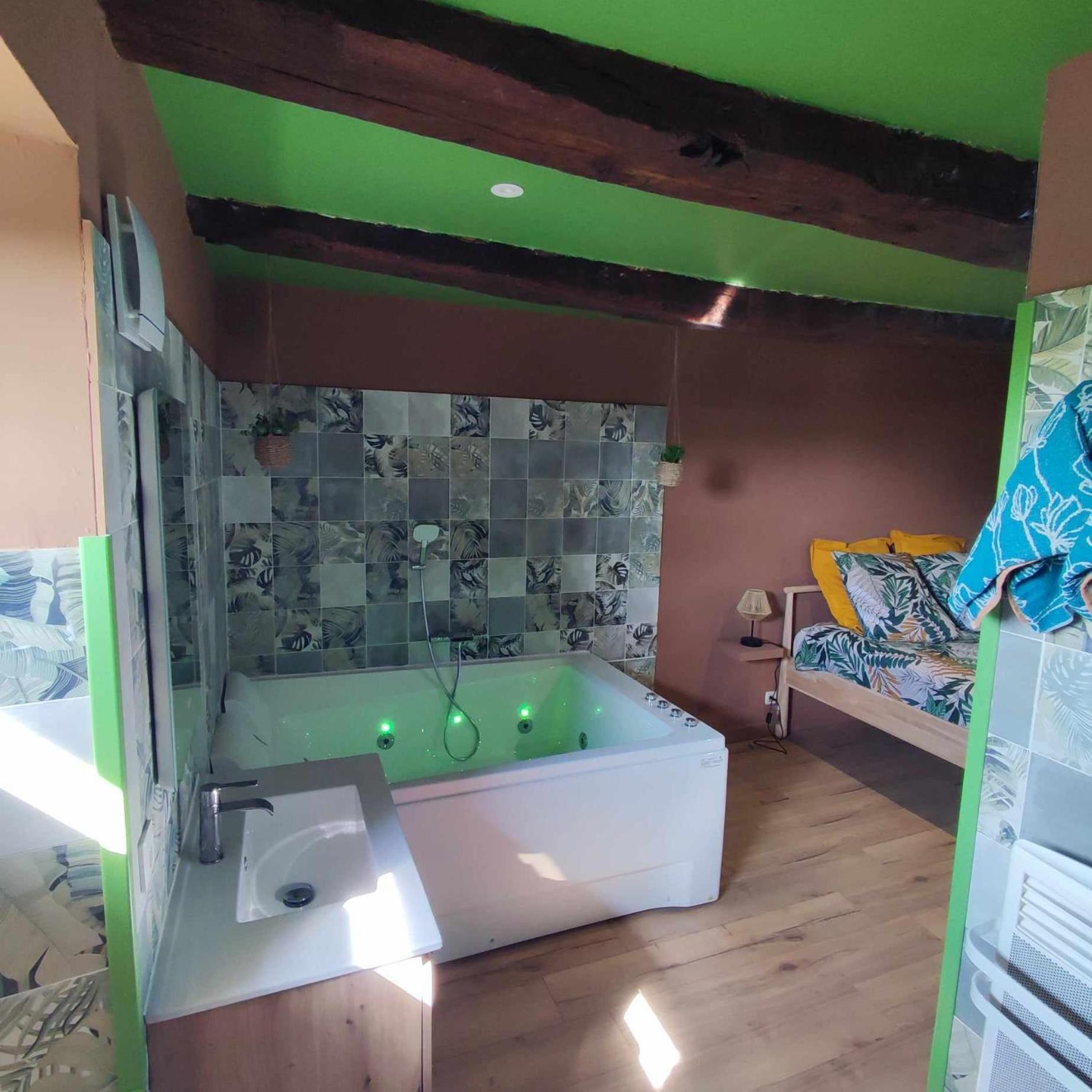 L'Evasion Jungle Apartment Saint-Pierre-de-Plesguen Luaran gambar
