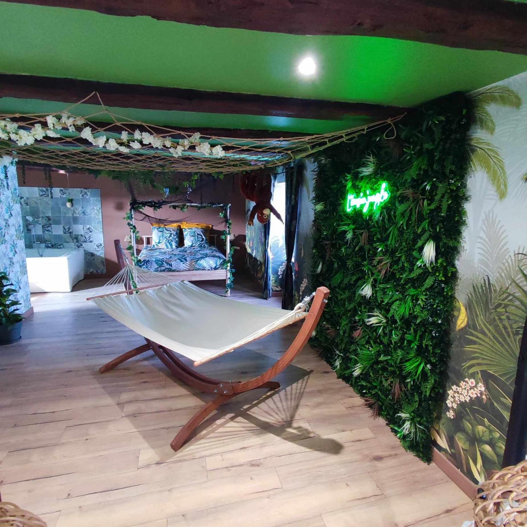L'Evasion Jungle Apartment Saint-Pierre-de-Plesguen Luaran gambar