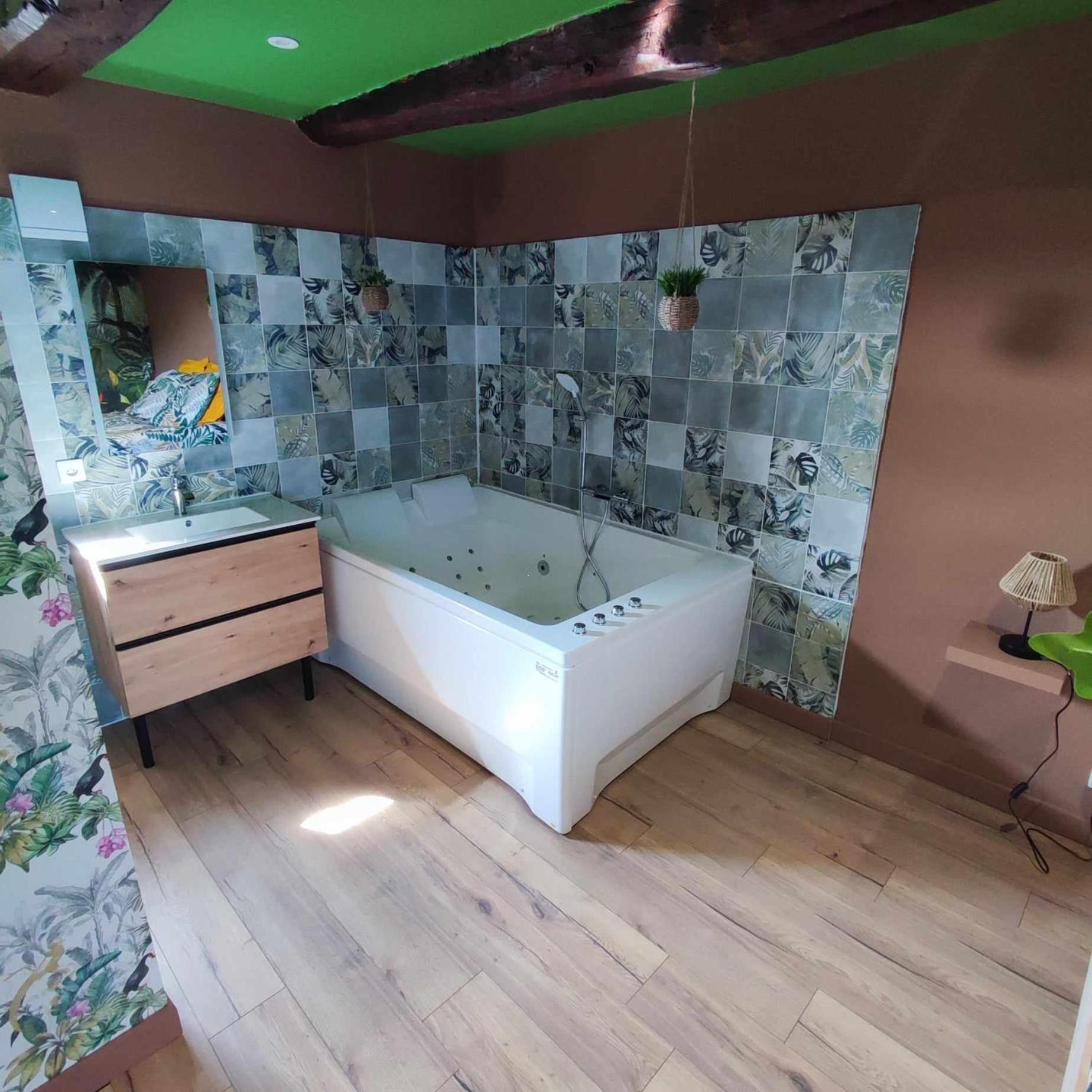 L'Evasion Jungle Apartment Saint-Pierre-de-Plesguen Luaran gambar