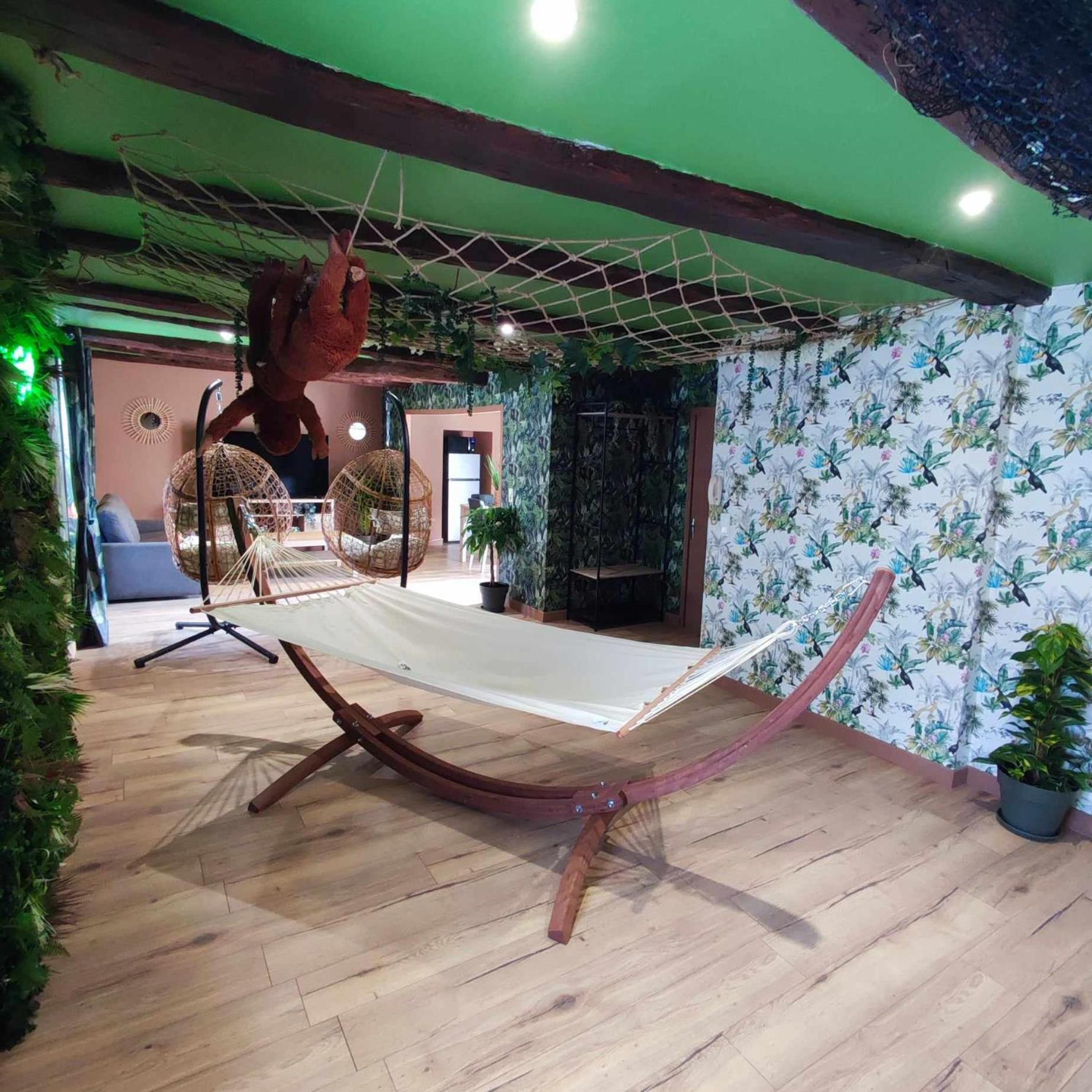 L'Evasion Jungle Apartment Saint-Pierre-de-Plesguen Luaran gambar